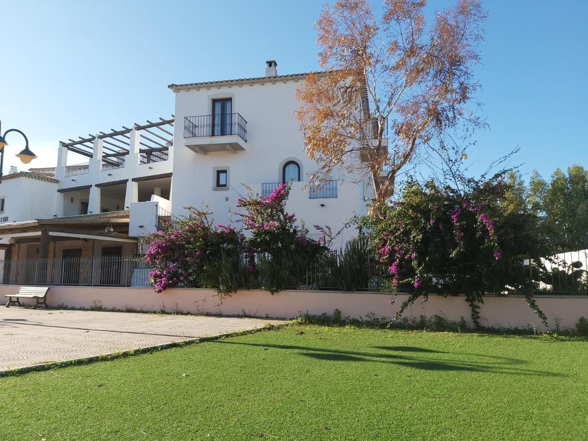 Hotel Il Faro Di Molara Loiri Porto San Paolo